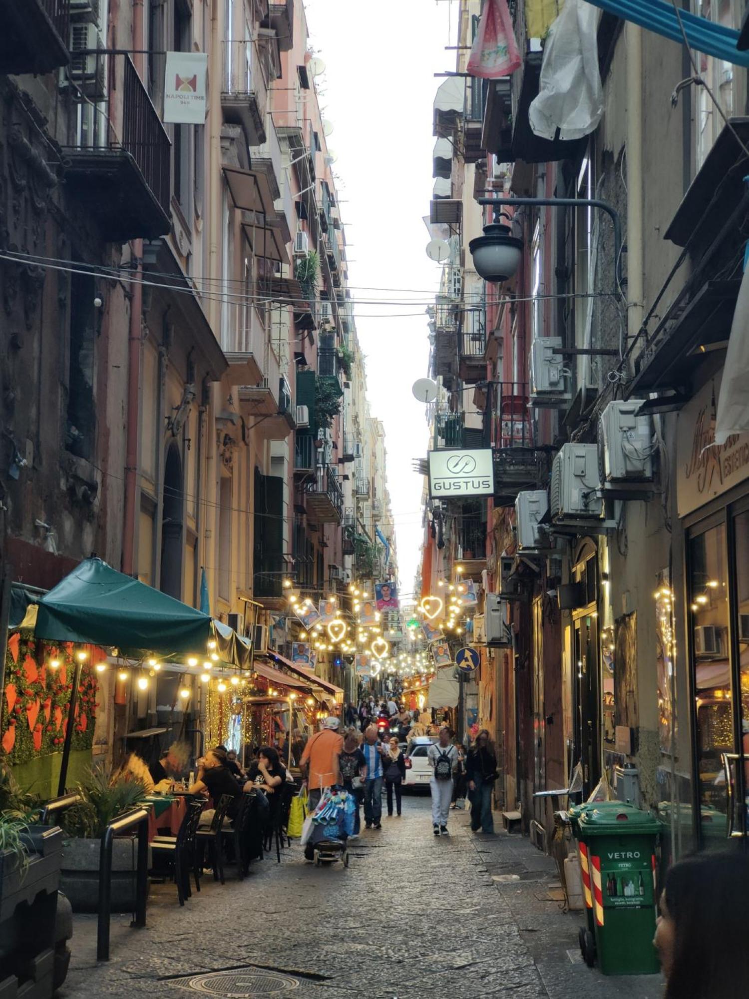 Napoli Centro Casa Annina Close To Toledo St Exterior photo